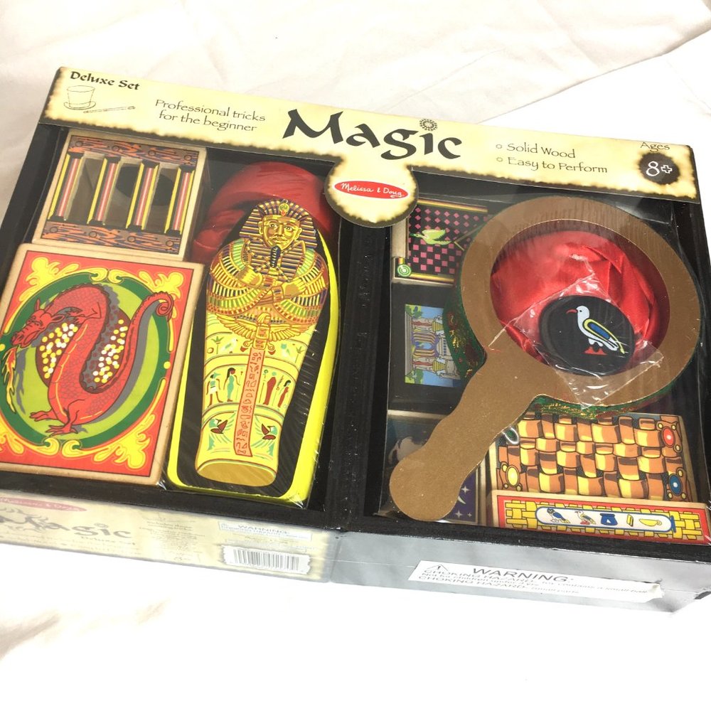 Melissa & Doug Deluxe Magic Trick Set NWT